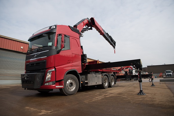 F820RA FOR HERBIES HAULAGE