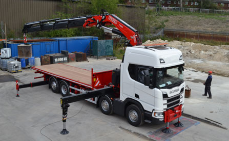 TWO MORE F820RA CRANES FOR DAVID STANLEY TRANSPORT